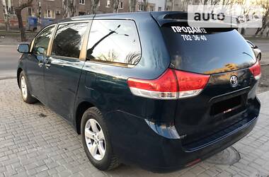 Минивэн Toyota Sienna 2012 в Одессе