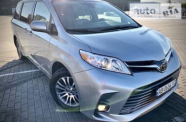 Минивэн Toyota Sienna 2020 в Виннице