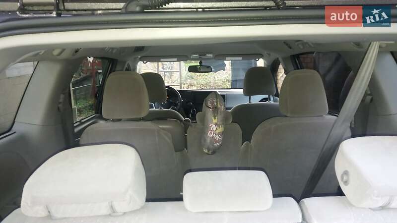 Минивэн Toyota Sienna 2017 в Киеве
