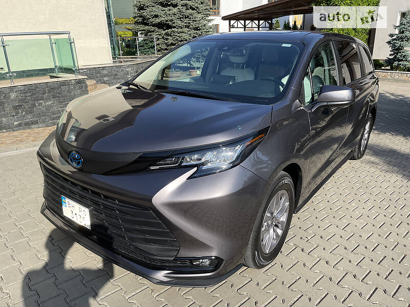 Мінівен Toyota Sienna 2020 в Одесі