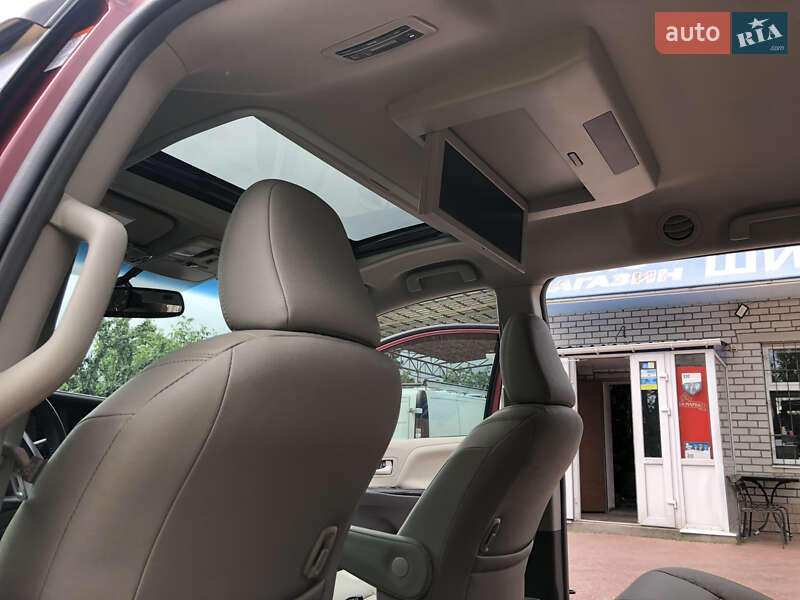 Минивэн Toyota Sienna 2016 в Кременчуге фото 14 Минивэн Toyota Sienna 2016 в Кременчуге