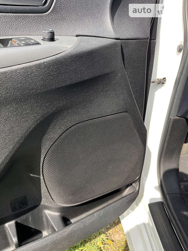 Минивэн Toyota Sienna 2016 в Днепре