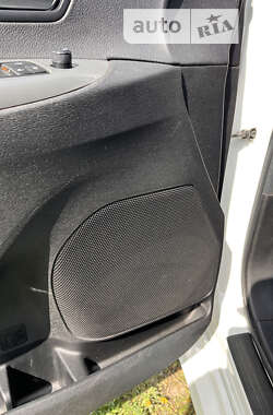 Мінівен Toyota Sienna 2016 в 