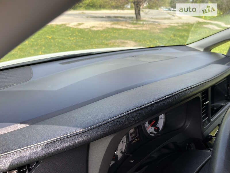 Минивэн Toyota Sienna 2016 в Днепре