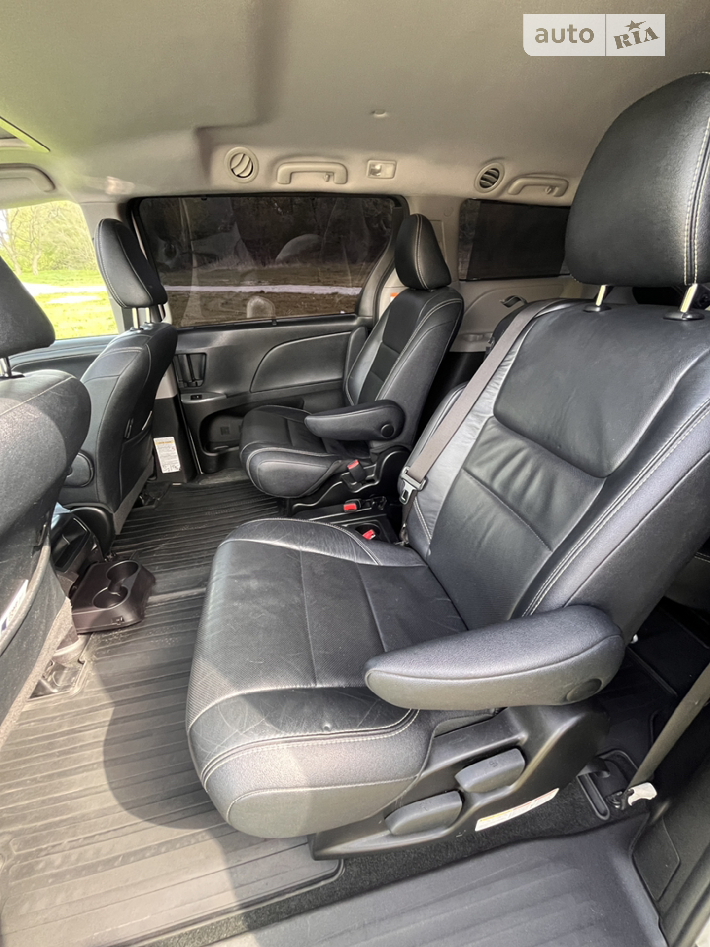 2016 Toyota Sienna - мініатюра 39