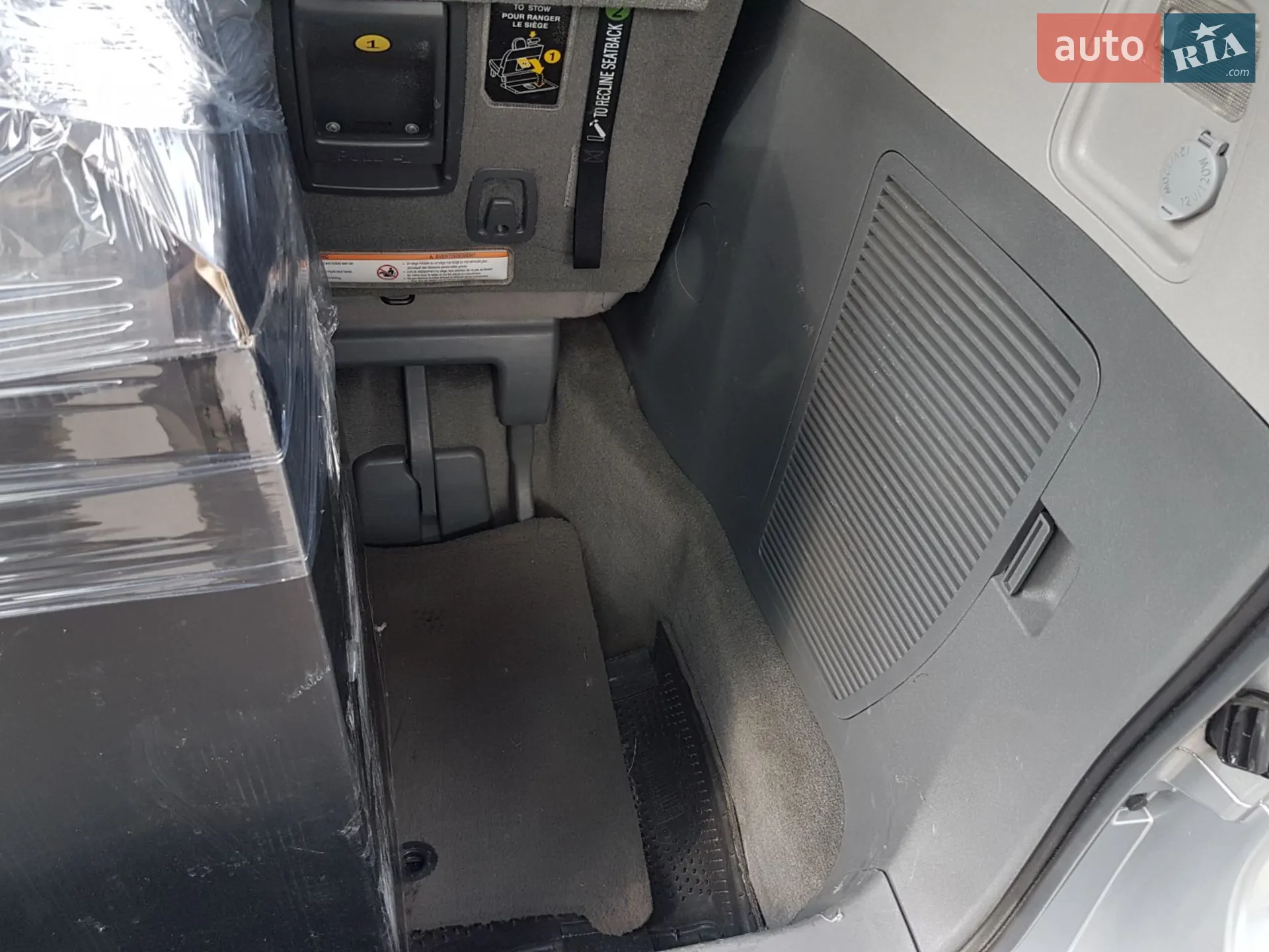 2015 Toyota Sienna - мініатюра 33