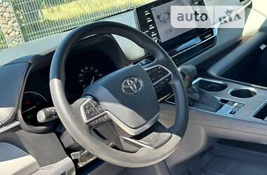 Минивэн Toyota Sienna 2021 в Одессе