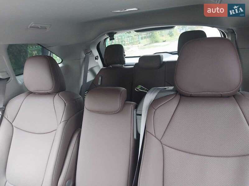 Минивэн Toyota Sienna 2021 в Овидиополе