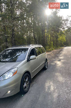 Мінівен Toyota Sienna 2007 в Одесі