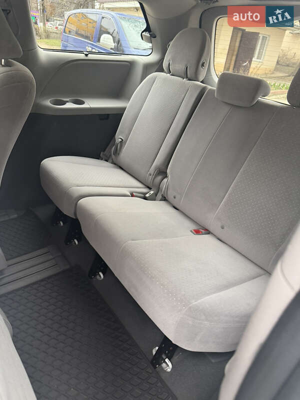 Минивэн Toyota Sienna 2019 в Хмельницком