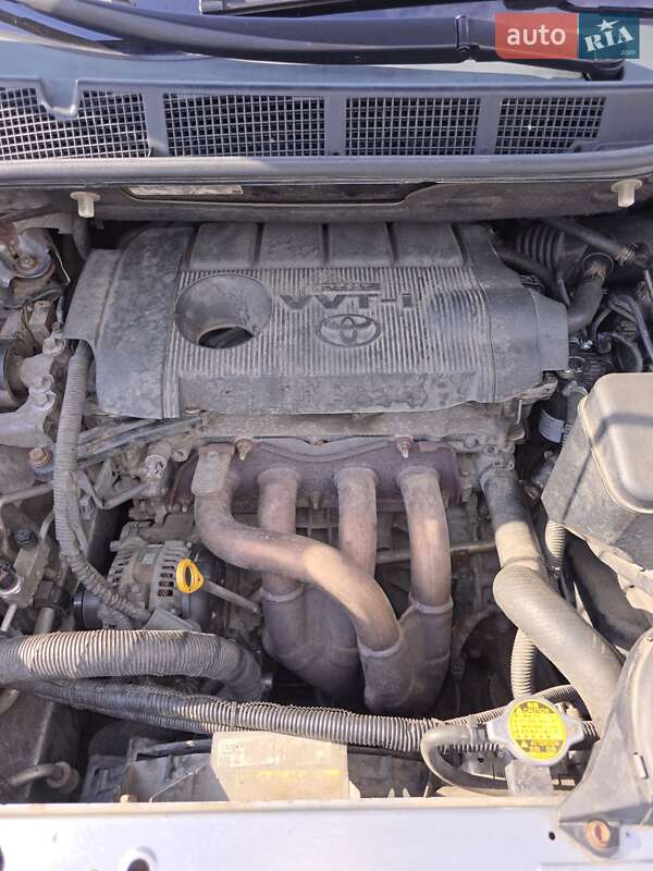 Минивэн Toyota Sienna 2010 в Днепре