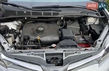 Минивэн Toyota Sienna 2019 в 
