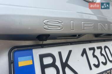 Минивэн Toyota Sienna 2019 в 