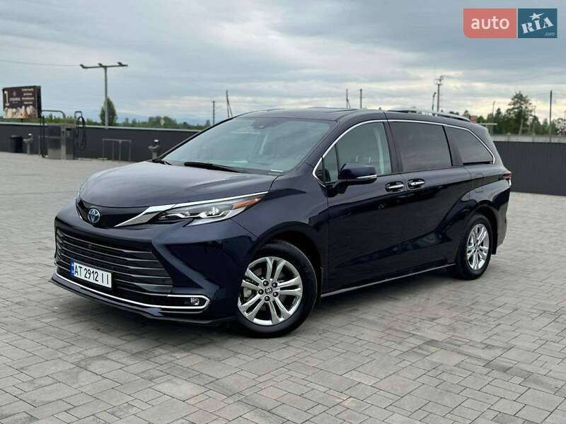 Toyota Sienna 2023