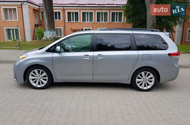 Минивэн Toyota Sienna 2013 в 