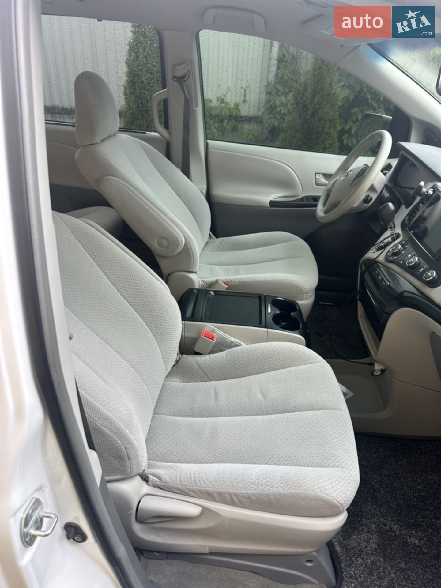 2011 Toyota Sienna - мініатюра 6