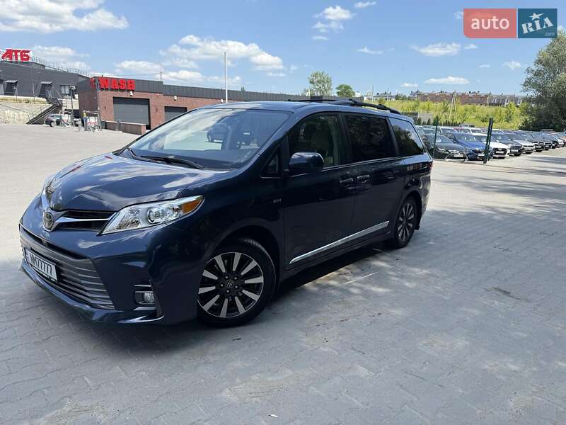 Toyota Sienna 2018