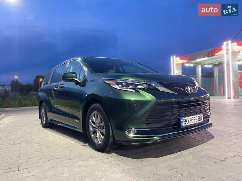 Минивэн Toyota Sienna 2021 в Тернополе
