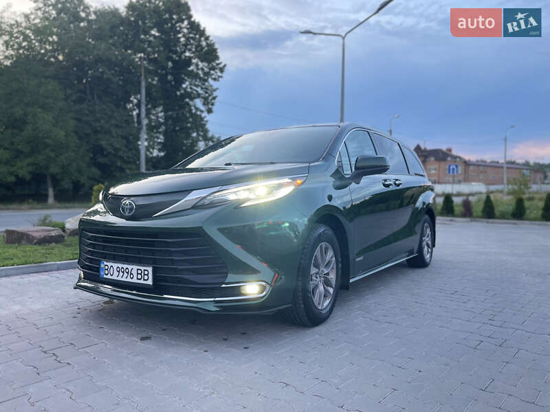 Минивэн Toyota Sienna 2021 в Тернополе