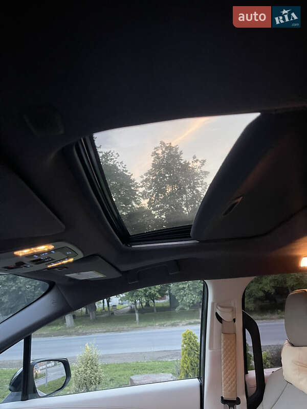 Минивэн Toyota Sienna 2021 в Тернополе