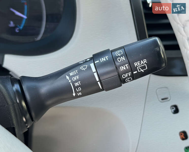 Мінівен Toyota Sienna 2013 в Одесі