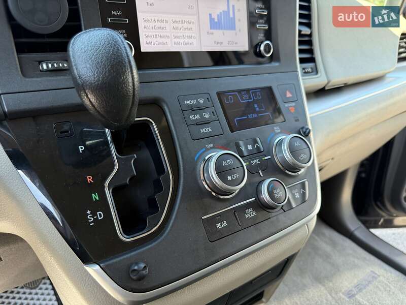 Минивэн Toyota Sienna 2019 в Черноморске