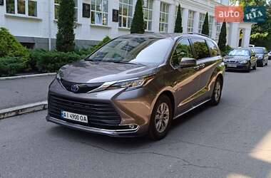 Минивэн Toyota Sienna 2023 в Белой Церкви