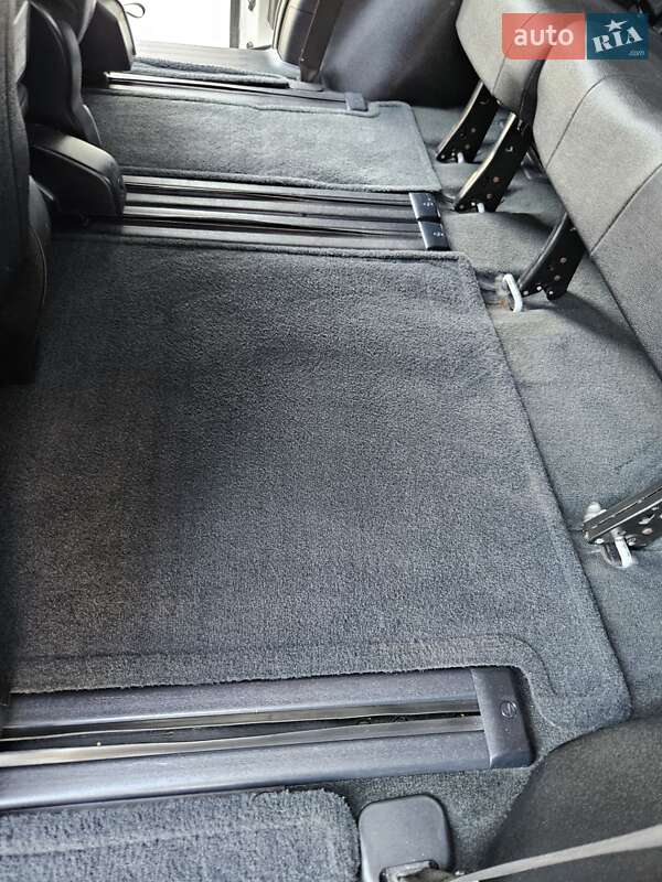 Минивэн Toyota Sienna 2016 в Одессе фото 43 Минивэн Toyota Sienna 2016 в Одессе