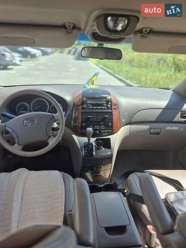 Минивэн Toyota Sienna 2004 в Львове фото 27 Минивэн Toyota Sienna 2004 в Львове