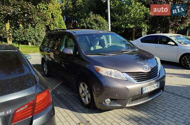 Минивэн Toyota Sienna 2012 в Хмельницком