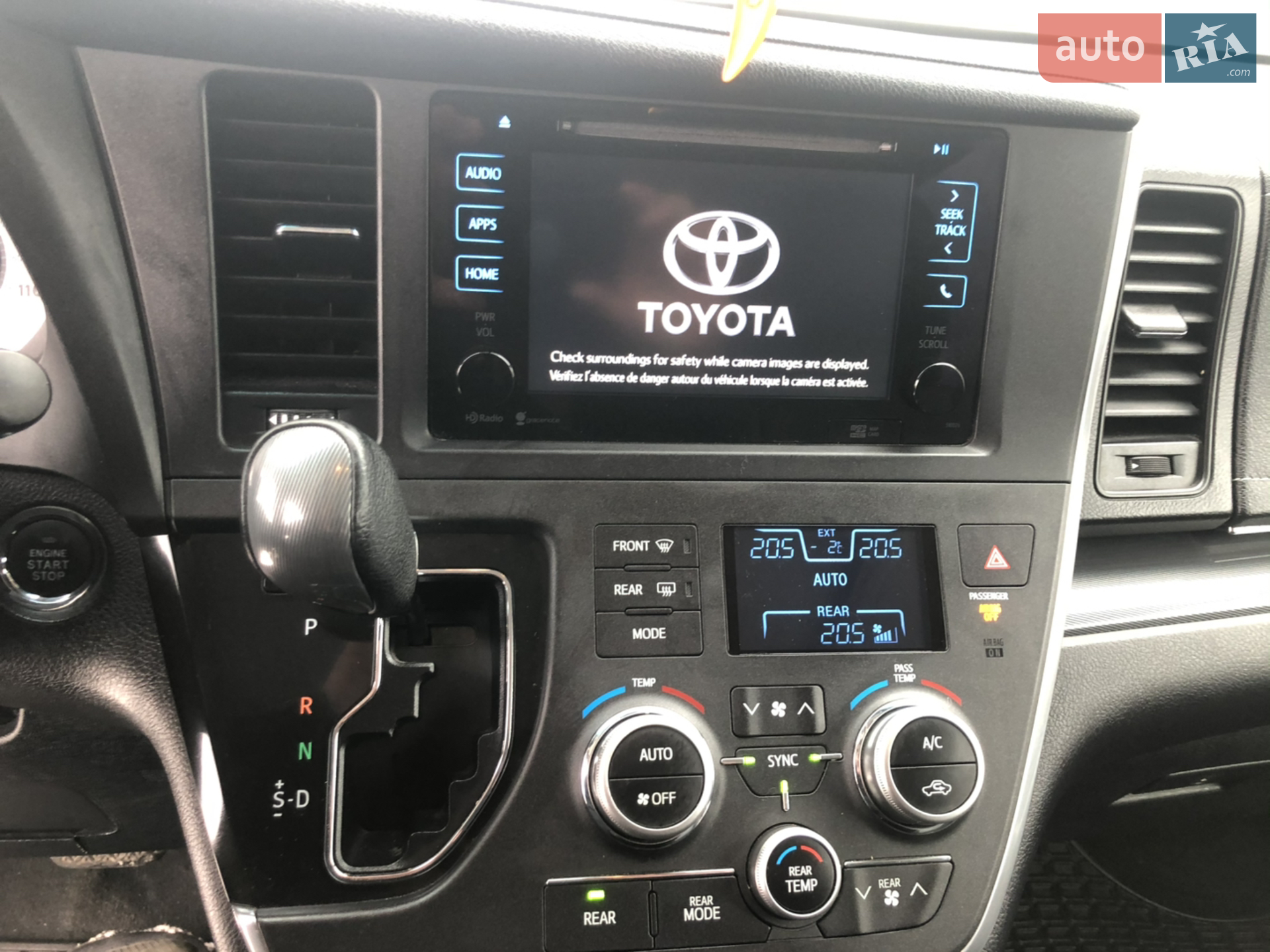 2015 Toyota Sienna - мініатюра 13