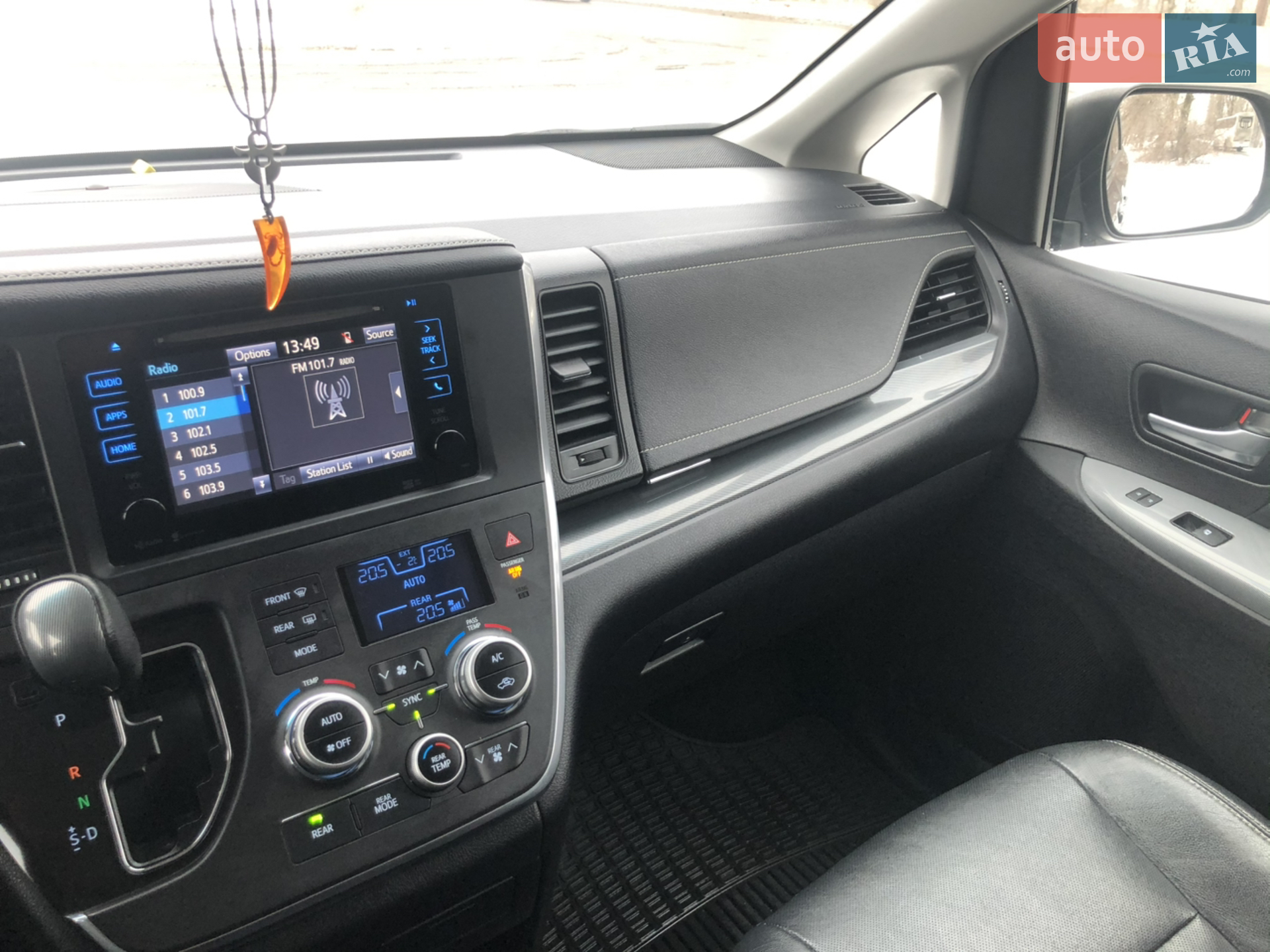 2015 Toyota Sienna - мініатюра 21