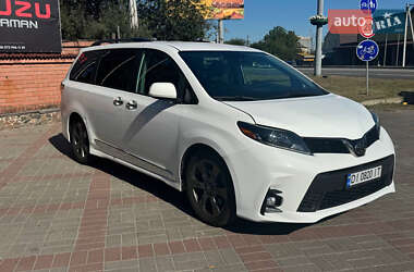Мінівен Toyota Sienna 2019 в Броварах