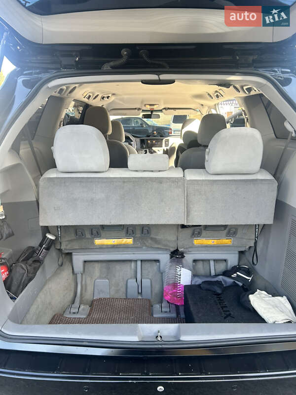 Мінівен Toyota Sienna 2011 в Києві фото 13 Мінівен Toyota Sienna 2011 в Києві