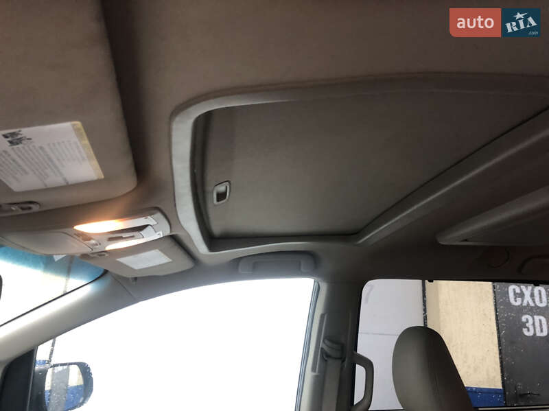 Мінівен Toyota Sienna 2016 в Києві