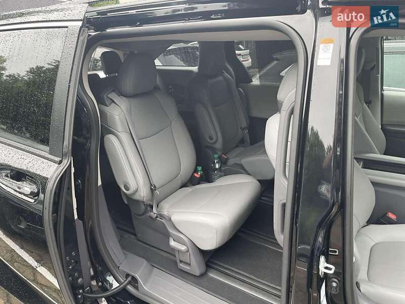 Минивэн Toyota Sienna 2021 в Виннице фото 11 Минивэн Toyota Sienna 2021 в Виннице