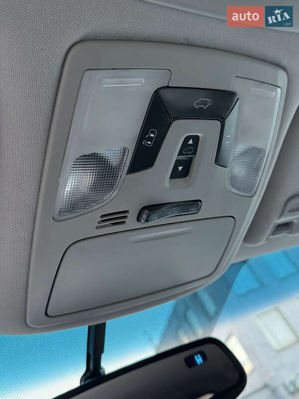 Мінівен Toyota Sienna 2016 в Дніпрі фото 21 Мінівен Toyota Sienna 2016 в Дніпрі