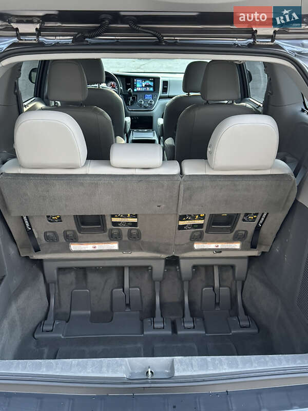 Мінівен Toyota Sienna 2016 в Дніпрі фото 37 Мінівен Toyota Sienna 2016 в Дніпрі