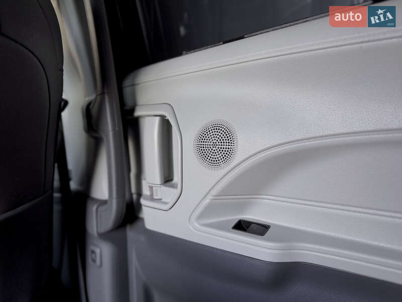 Минивэн Toyota Sienna 2022 в Одессе фото 29 Минивэн Toyota Sienna 2022 в Одессе