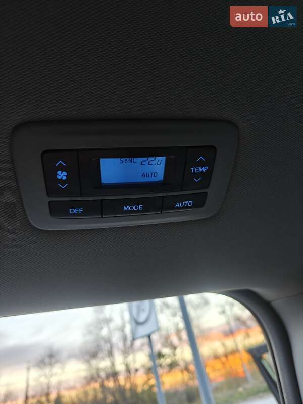 Минивэн Toyota Sienna 2016 в Хмельницком фото 20 Минивэн Toyota Sienna 2016 в Хмельницком