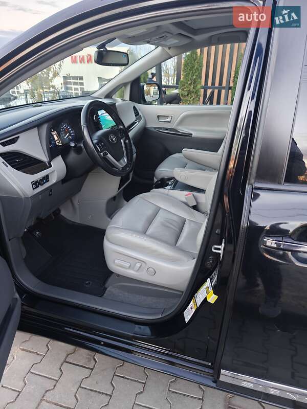 Минивэн Toyota Sienna 2016 в Хмельницком фото 34 Минивэн Toyota Sienna 2016 в Хмельницком