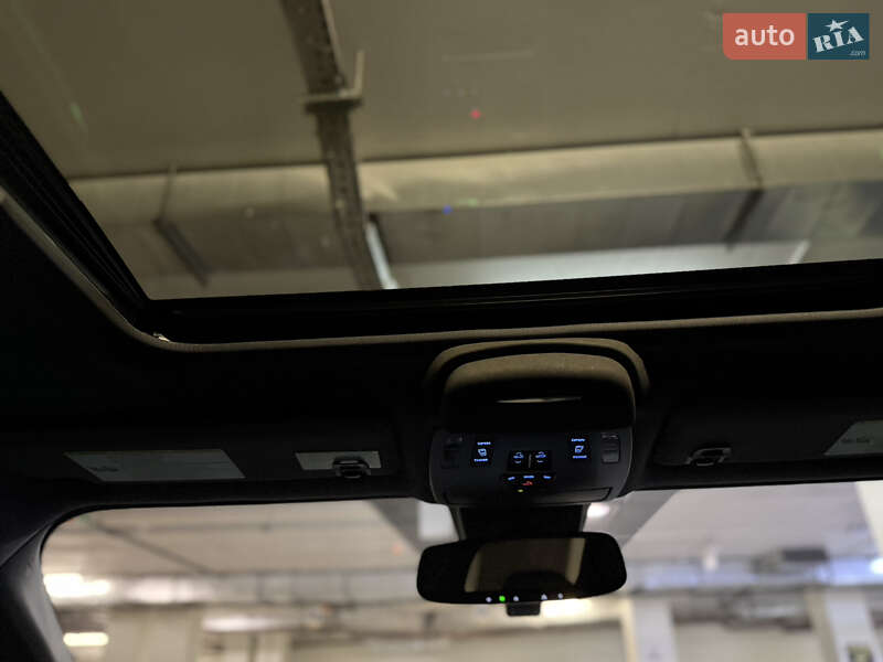 Минивэн Toyota Sienna 2022 в Киеве