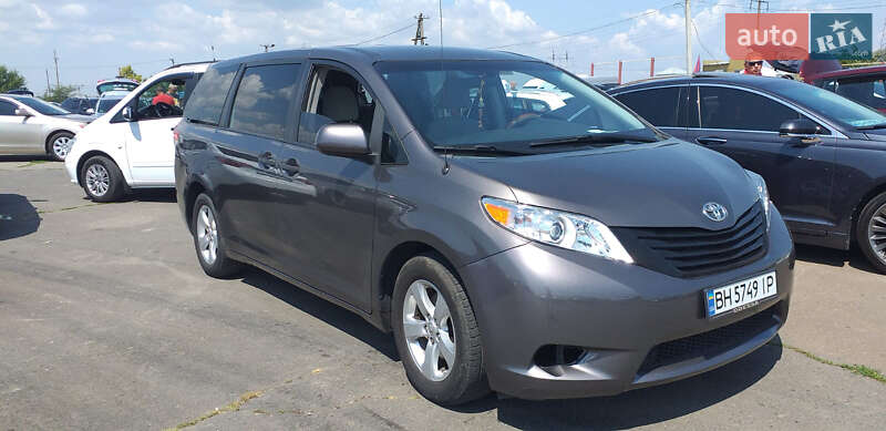 Минивэн Toyota Sienna 2014 в Одессе