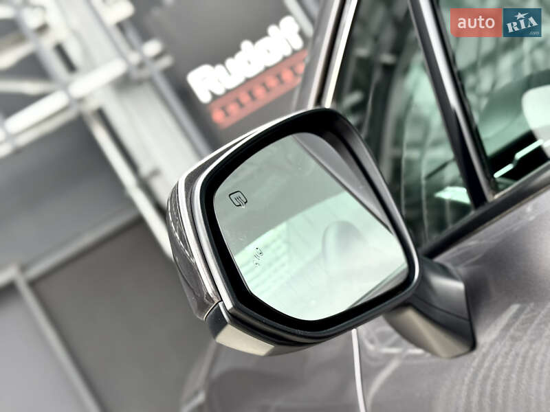 Минивэн Toyota Sienna 2021 в Киеве