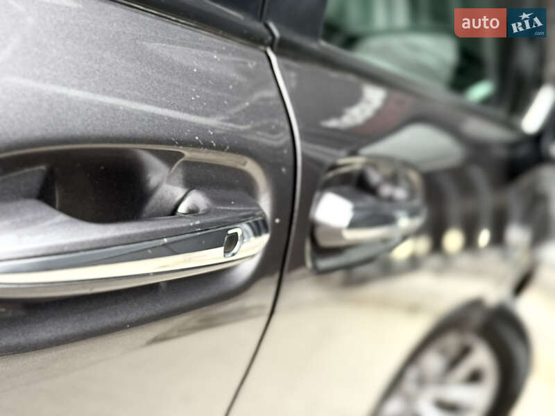 Минивэн Toyota Sienna 2021 в Киеве