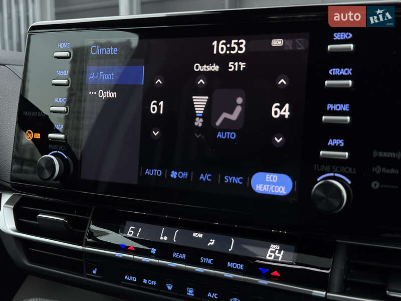 Минивэн Toyota Sienna 2021 в Киеве