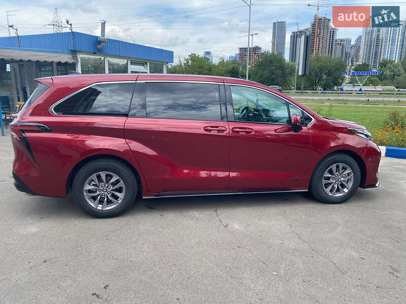 Минивэн Toyota Sienna 2021 в Киеве фото 4 Минивэн Toyota Sienna 2021 в Киеве