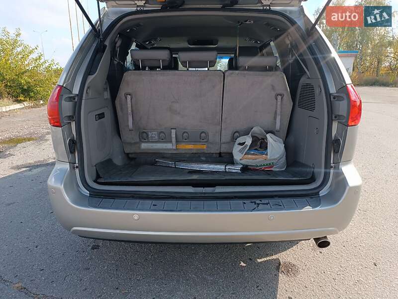 Мінівен Toyota Sienna 2007 в Хоролі