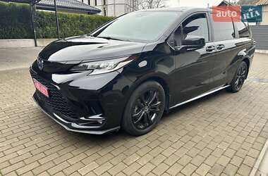 Мінівен Toyota Sienna 2022 в Білій Церкві