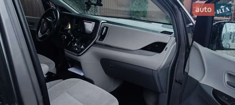 Минивэн Toyota Sienna 2015 в Черновцах фото 56 Минивэн Toyota Sienna 2015 в Черновцах